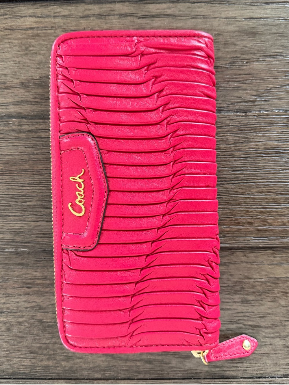 NWT Coach Raspberry Zip Madison Around Wallet - Picture 2 of 5